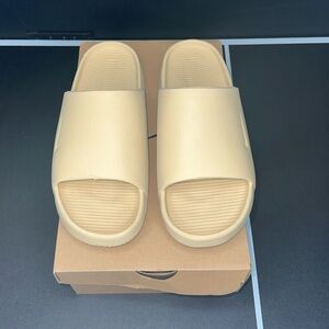 Nike Calm Slide - Sesame - women’s 6 - with Box